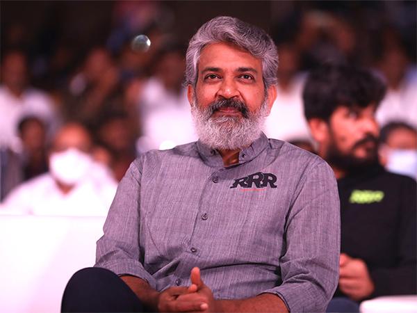 Fans Want Rajamouli To Make This Happen