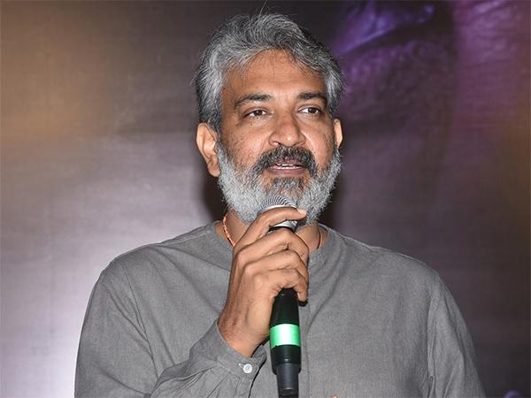 KGF 2 Fans Pushing Blame On RRR