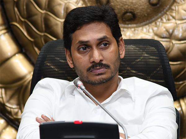 Two Reasons Why Jagan Shouldn't Go To Supreme On Amaravati