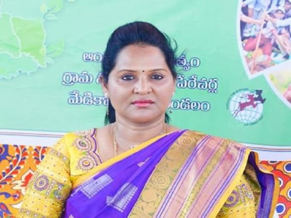 Vundavalli-Sridevi-YCP-MLA