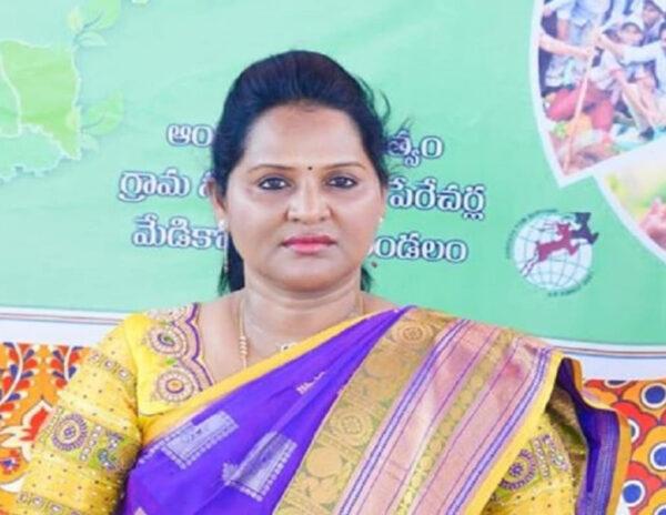 Vundavalli-Sridevi-YCP-MLA