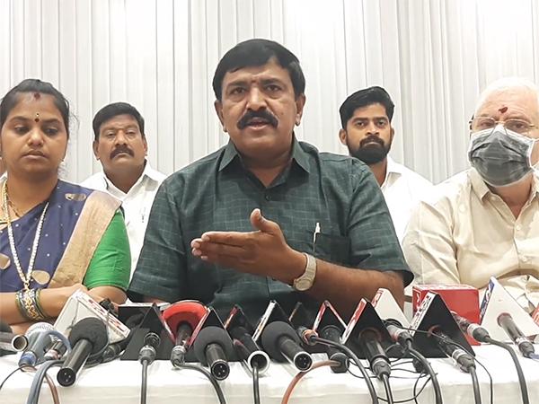 dwarampudi chandrasekhar comments about pawan kalyan