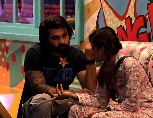 BB Non-Stop: Ep 42: Akhil Makes Ashu Feel Jealous