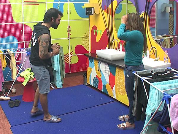 BB Non-Stop: Ep 68: Akhil’s Sudden Bonding With Mitra