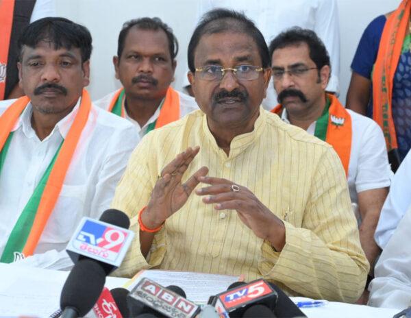 BJP Prefers Pawan Kalyan Over Jagan