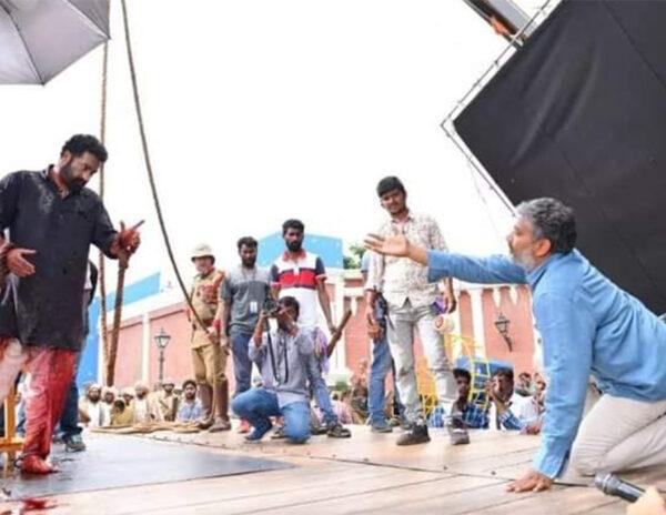Rajamouli To End RRR's Journey With NTR's Special