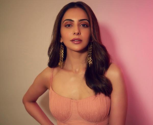 Rakul Preet Singh Allu Arjun Man of masses