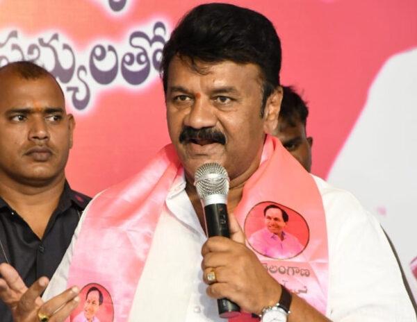 Why AP Ministers Are Having Functions In Hyd?