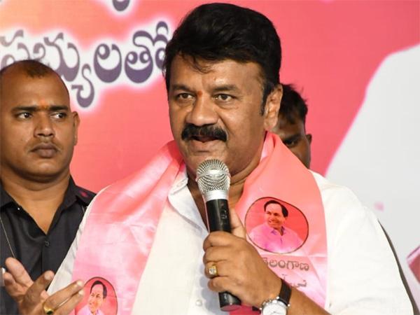 Why AP Ministers Are Having Functions In Hyd?