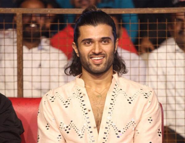 Vijay Deverakonda Has To Cover Two Losses For Mythri