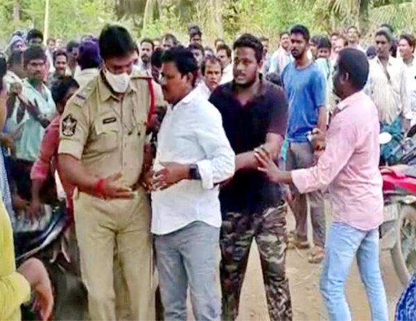 YSRCP MLA Attacked By People In Own Constituency 