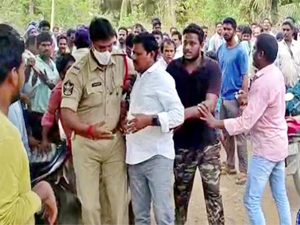 YSRCP MLA Attacked By People In Own Constituency