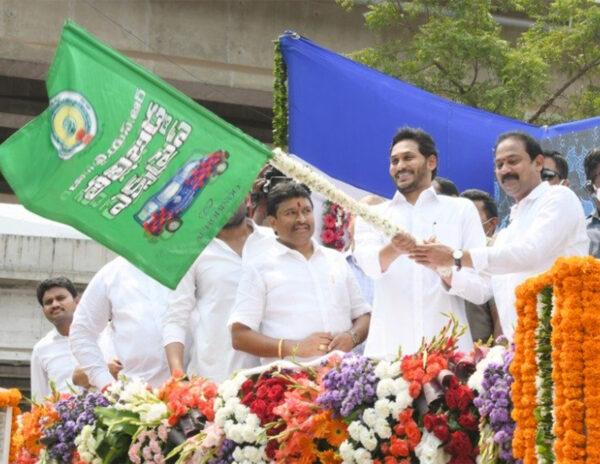 జగన్ రెడ్డి జెండా ఊపితే... అంతే..!