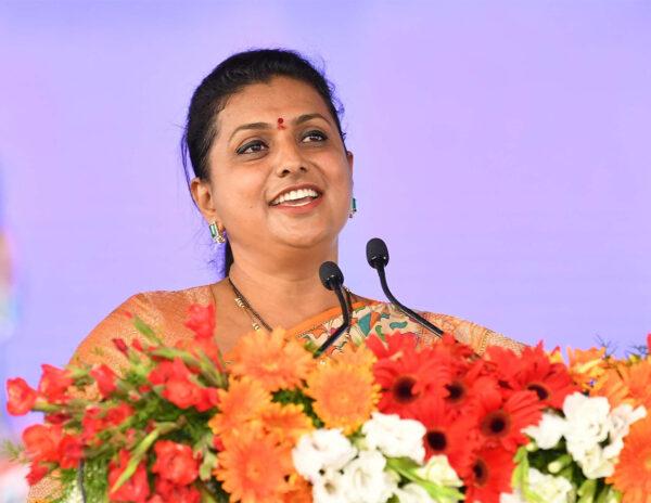 roja quits jabardasth comedy show