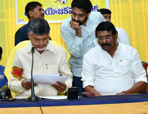 Dhone: Chandrababu Naidu Keeps KE Pratap Family Aside!