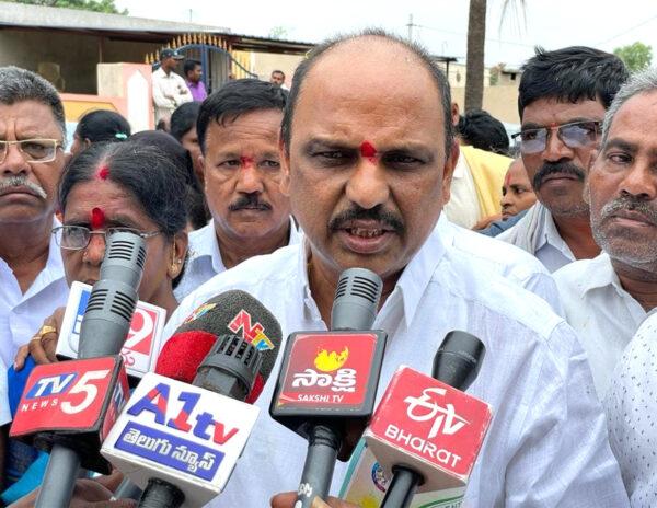 Former Minister Hits Volunteer In Anger!