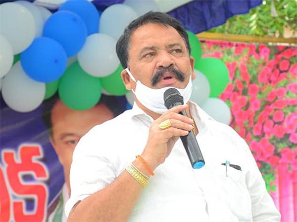 People Stop YCP MLA From Entering Their Village!