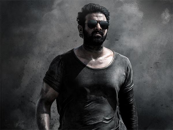 Ram Charan Fans Pitting Against Salaar?
