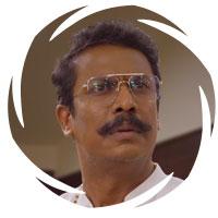 Samuthirakani - sarkaru vaari paata Review