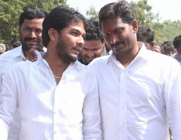 YCP MLC thief police game 