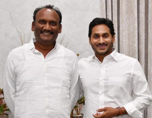 CBI_Notices_to_Amanchi_Krishna_Mohan