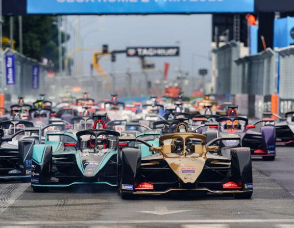 Formula_E_Racing_in_Hyderabad