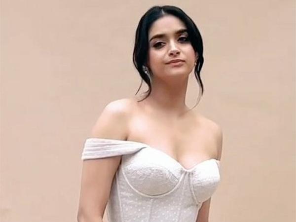 Pic Talk: Keerthy Suresh’s Hottest Look In White