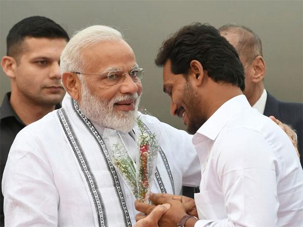 Narendra-Modi-YS-Jagan-
