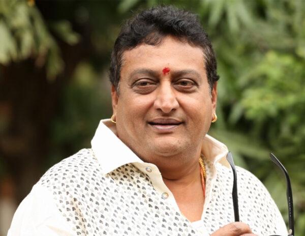Em YCP... Balayya Used To Call Him In The Location
