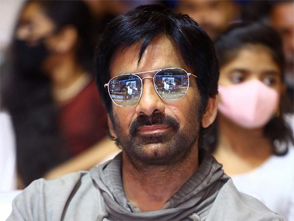 Exclusive: Ravi Teja Injured On Tiger Nageswara Rao Set