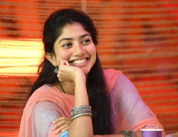Sai_Pallavi_Short_Dress_Incident