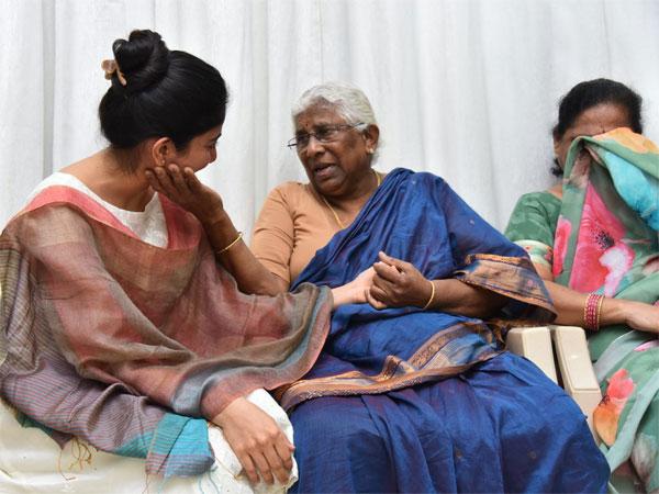 Sai Pallavi Makes The Family Emotional