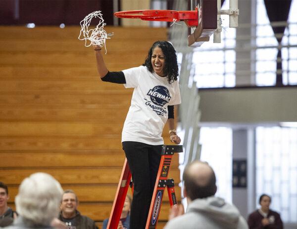Indian Origin Sonia Raman Creates History in NBA