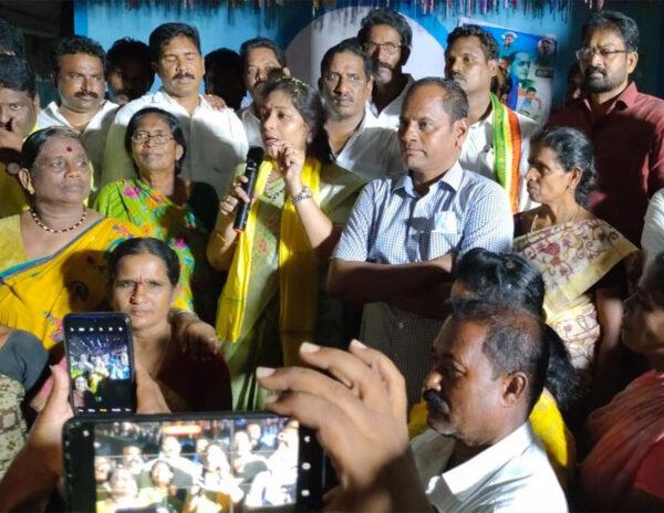 Vangalapudi Anitha comments vahanamithra scheme