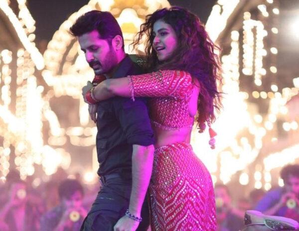 Anjali-nithiin-Macherla-Niyojakavargam