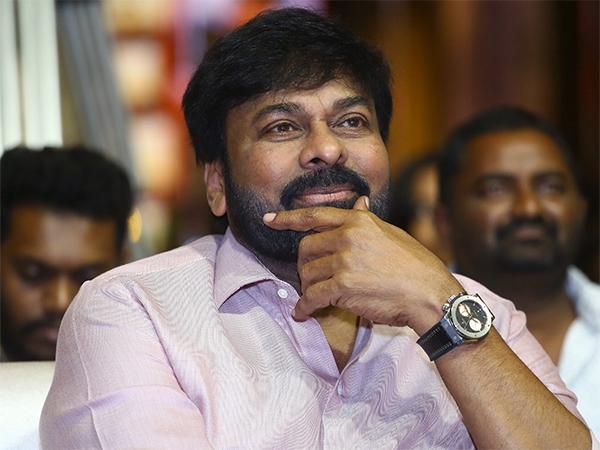Chiranjeevi Takes Rajamouli's Route