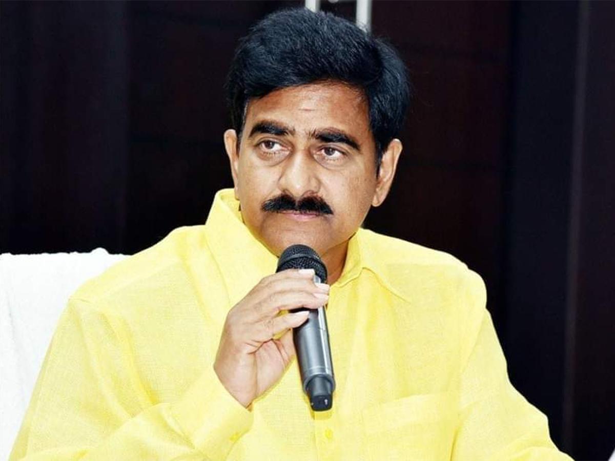 Devineni Uma comments on jagan government