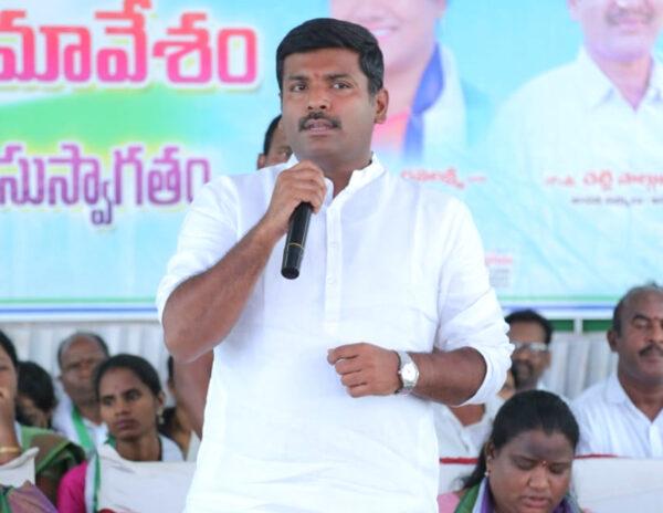 Jagan Govt Running Belt Shops? Minister Admits!