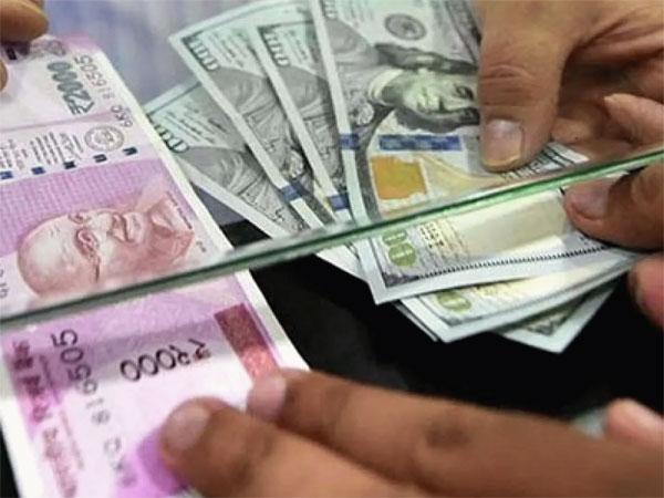 Indian-rupees-USA-dollars-