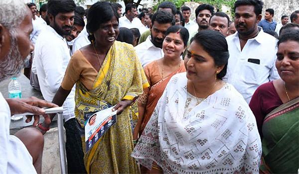 Jonnalagadda Padmavathy Gadapa Gadapaku Program