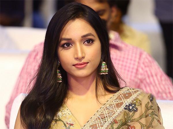 Blockbuster Heroine’s Wrong Move Costing Her
