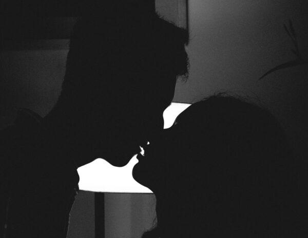 Tollywood-Director-Sexting-Cheating-Wife