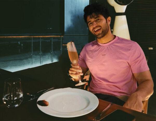 Deverakonda Celebrating Without Samantha in Kushi