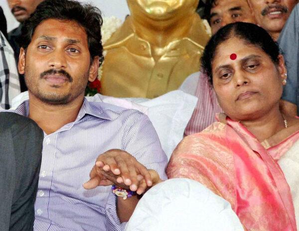 Vijayamma-Resignation-YS-Jagan