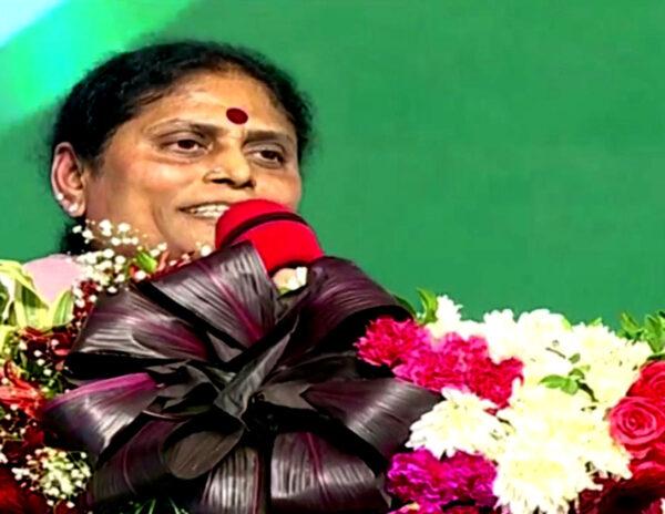 YS-Vijayamma-Resignation-YSRCP-Jagan