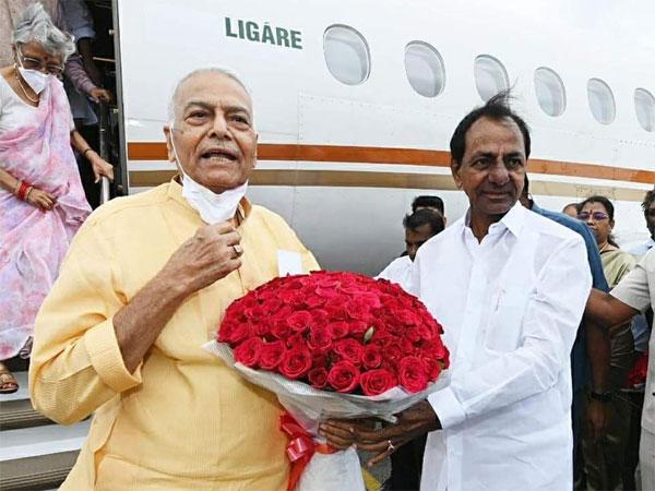 Yashwant-Sinha-KCR