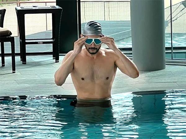 Pic Talk: Mahesh Babu Goes Shirtless For The First Time