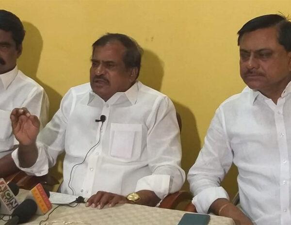 Mallela Lingareddy comments on jagan government
