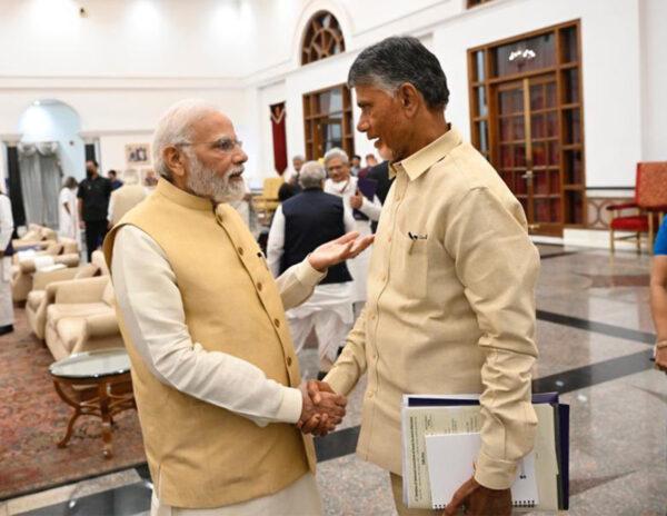 Narendra Modi Chandra Babu Naidu meeting at Azadi ka Amritotsav    