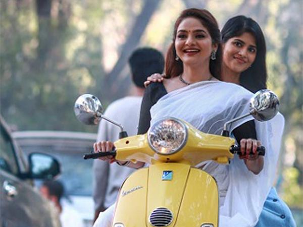 Huge response from Premadesham teaser